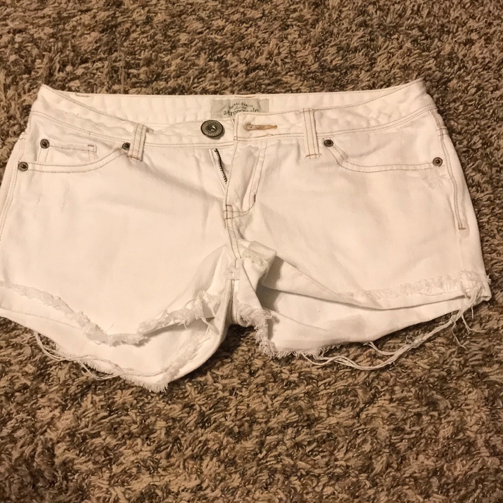 White Aeropostale shorts